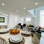 Tia Anica House I - With Terrace In Village