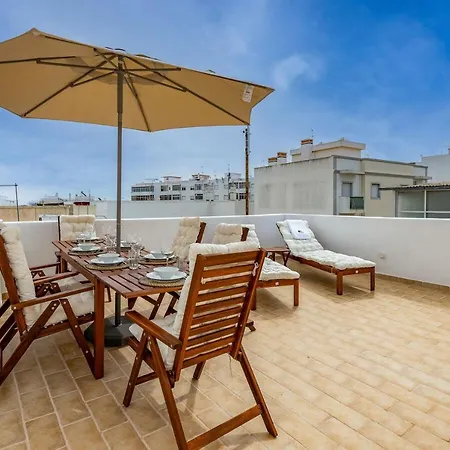 Tia Anica House I - With Terrace In Village * Fuseta